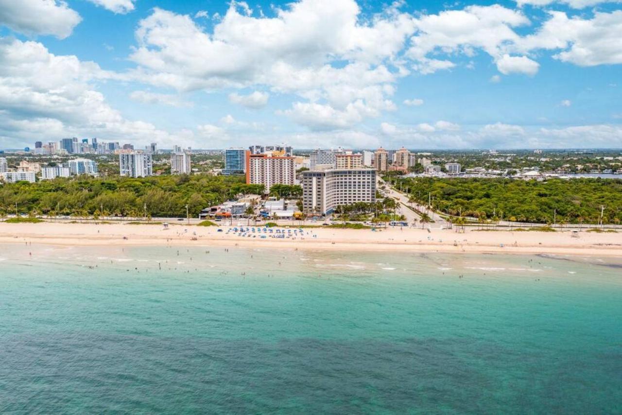 The Purple Pelican Beachfront With Ocean Balcony Unit 3 Форт-Лодердейл Экстерьер фото