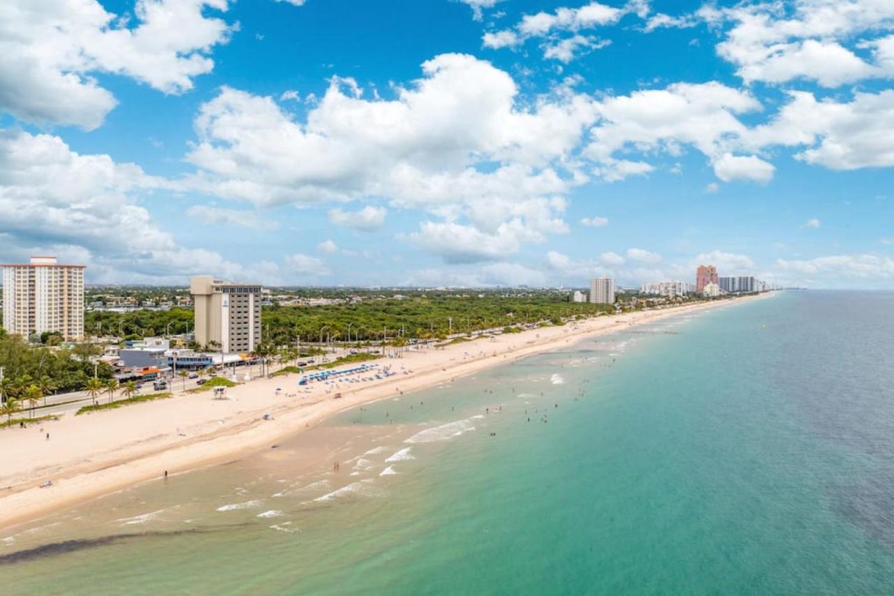 The Purple Pelican Beachfront With Ocean Balcony Unit 3 Форт-Лодердейл Экстерьер фото