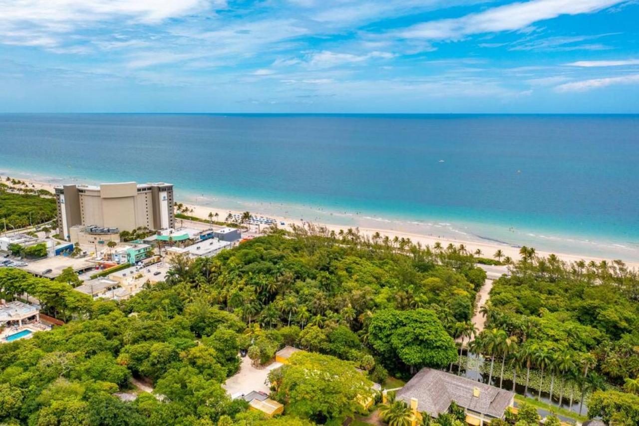 The Purple Pelican Beachfront With Ocean Balcony Unit 3 Форт-Лодердейл Экстерьер фото