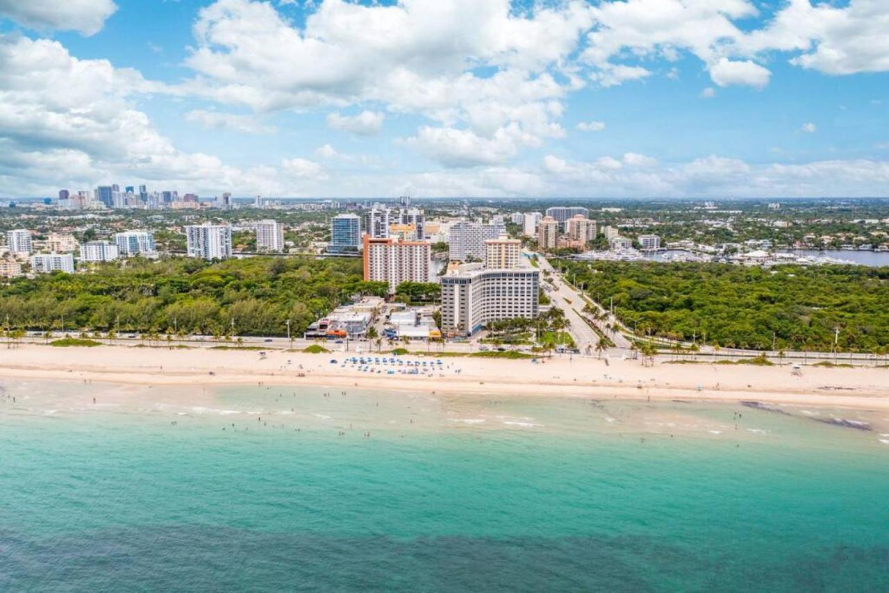 The Purple Pelican Beachfront With Ocean Balcony Unit 3 Форт-Лодердейл Экстерьер фото