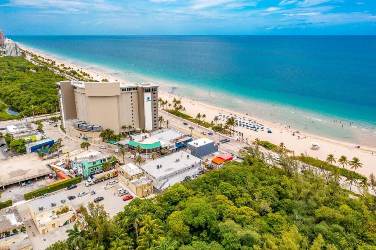 The Purple Pelican Beachfront With Ocean Balcony Unit 3 Форт-Лодердейл Экстерьер фото