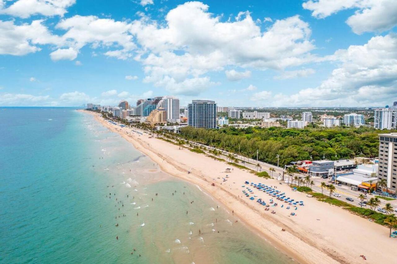 The Purple Pelican Beachfront With Ocean Balcony Unit 3 Форт-Лодердейл Экстерьер фото
